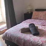 Spacious Private 6 Bedroom 1 Km To Beach Dogs Welcome