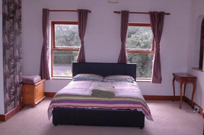 Holiday home Spacious Private 6 Bedroom 1 Km To Dogs Welcome